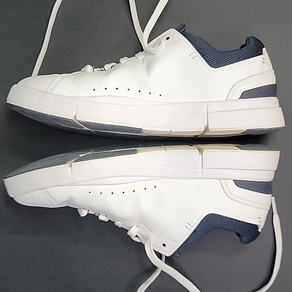 ON RUNNING THE ROGER ADVANTAGE MENS SIZE 9 NAVY WHITE SNEAKERS - Picture 10 of 16